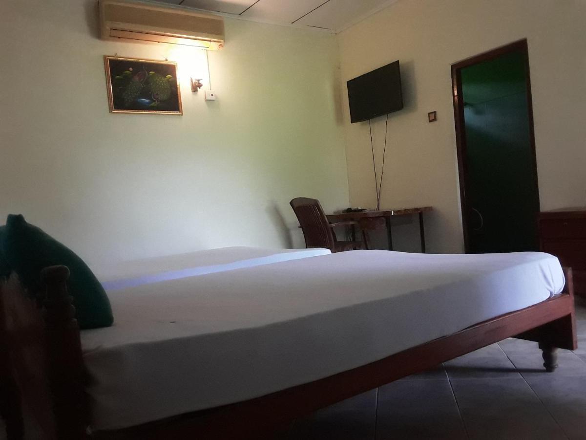 Hansika Guest Inn Buttala Bagian luar foto